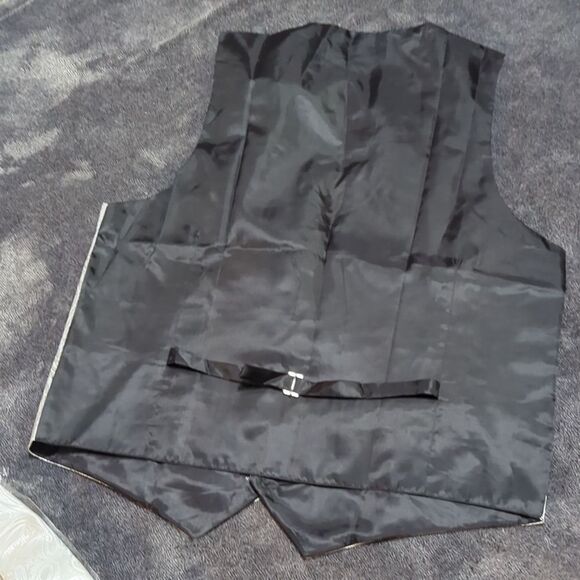 New Men's white paisley tuxedo vest size & neck tie, pocket square L - Picture 8 of 8